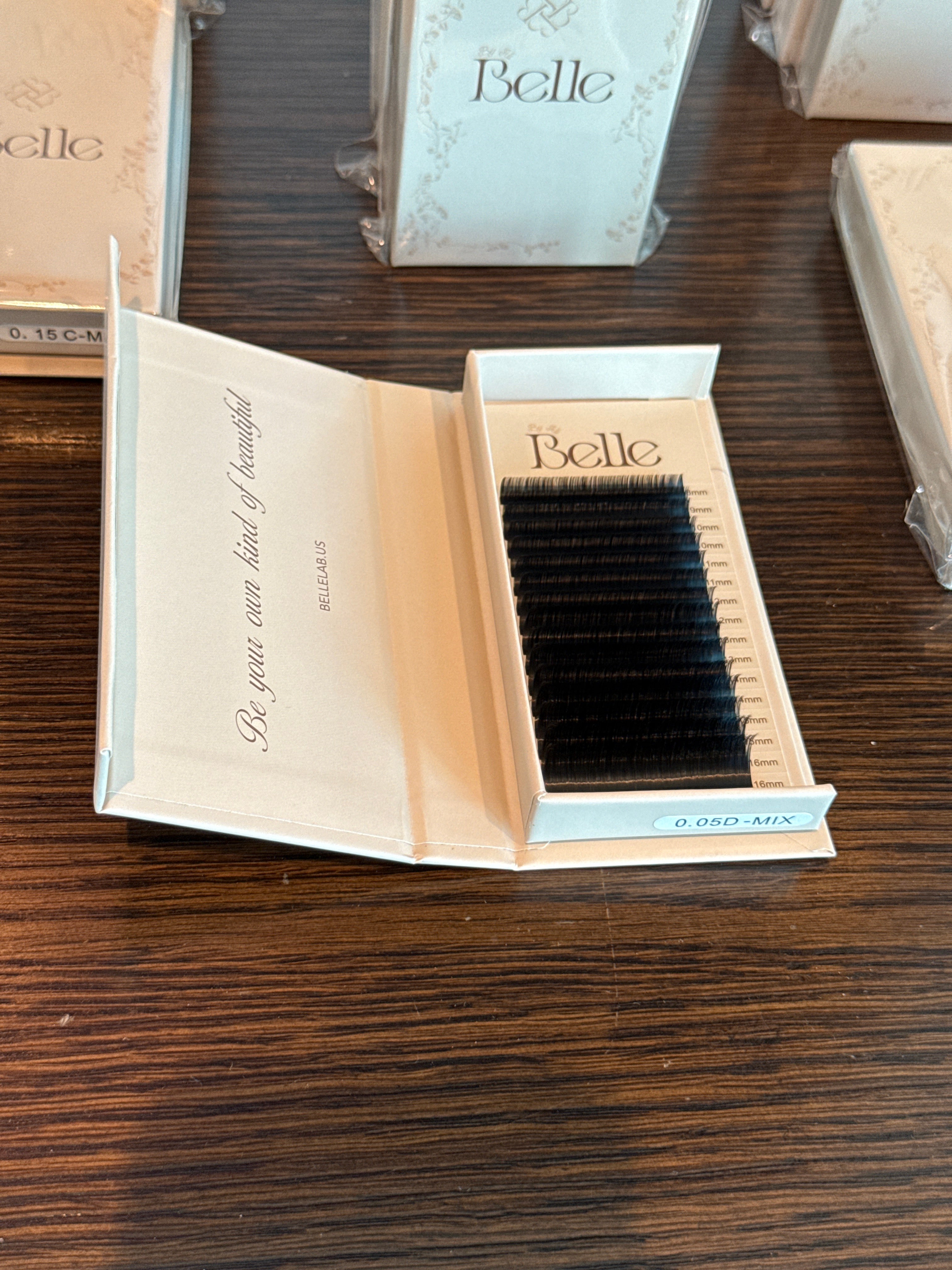 Cashmere Lash Extensions – Premium Collection YY